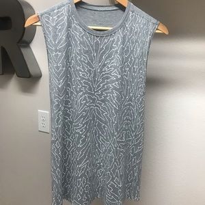 Lululemon workout tank